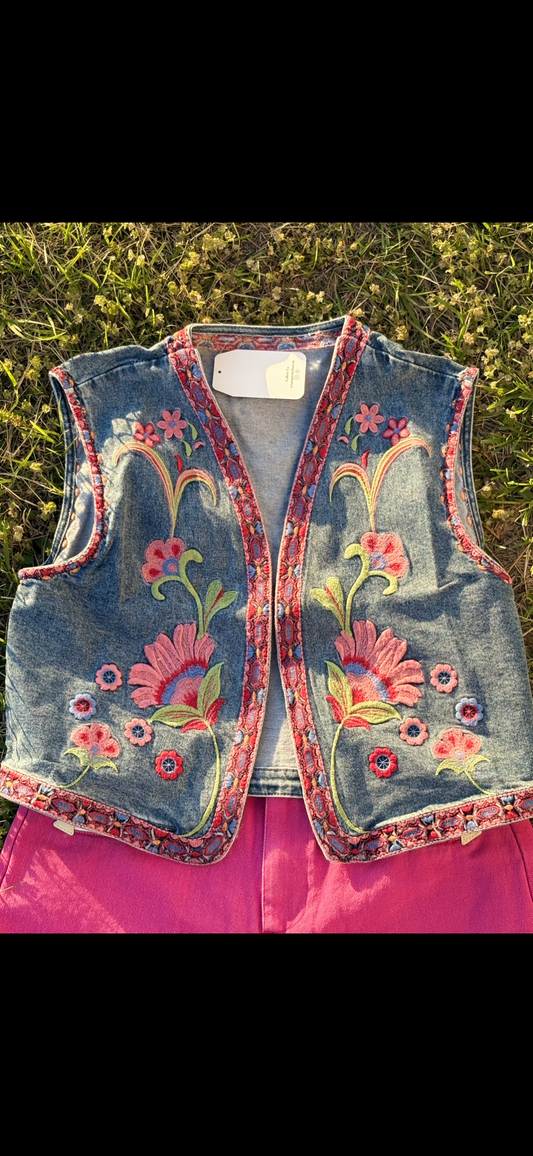 The Flower Embroidered Vest